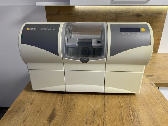 Sirona CEREC MC XL Schleifeinheit Baujahr 2010 / D3439 / TOP mit Rechnung | 202297